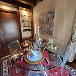 Juliets Bed Art *